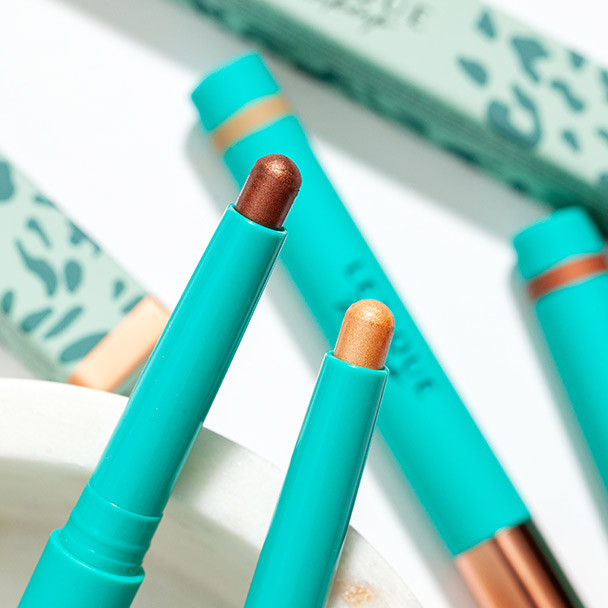 Тени-карандаш для глаз EYESHADOW STICK, тон Sand tropez