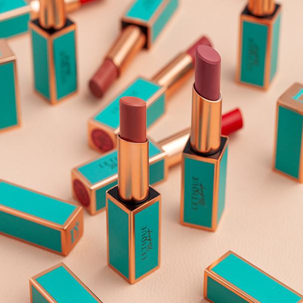 Матовая губная помада MATTE LIPSTICK, тон Valerie