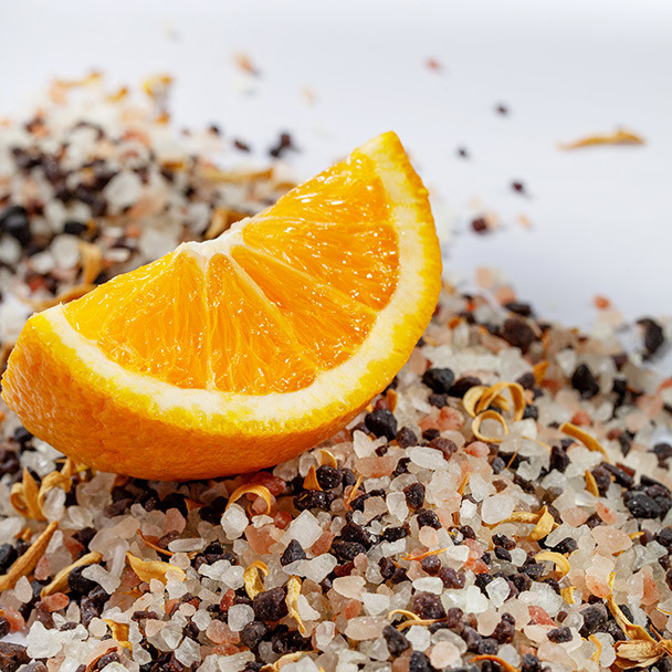 Антицеллюлитная детокс-соль для ванны HIMALAYAN ORANGE SALT