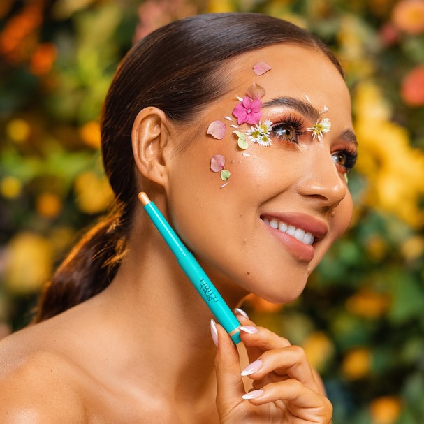 Тени-карандаш для глаз EYESHADOW STICK, тон Sand tropez